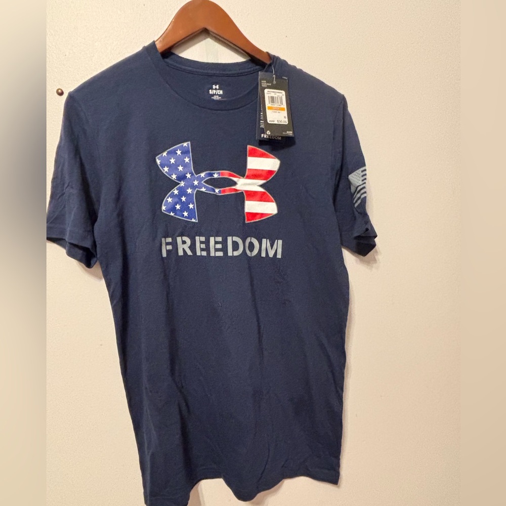 Under Armour Men's Blue Freedom Tee small